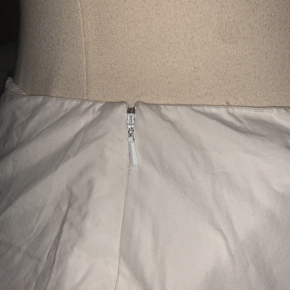 EUC Skirt Tiered Cache size 6 - Picture 5 of 5